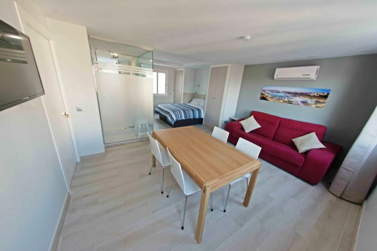 Luxury And Cozy Apartment מאלגה