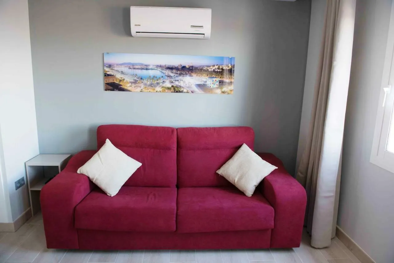Luxury And Cozy Apartment מאלגה